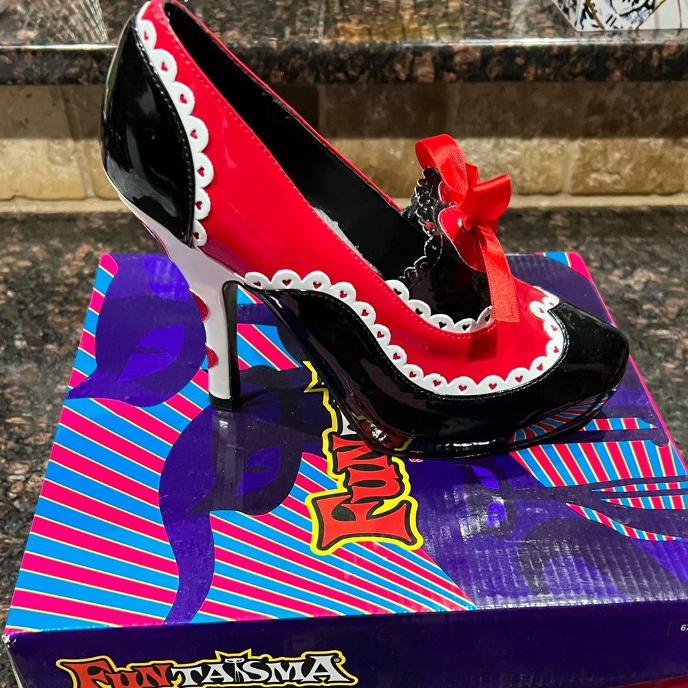 Queen of Hearts Heels